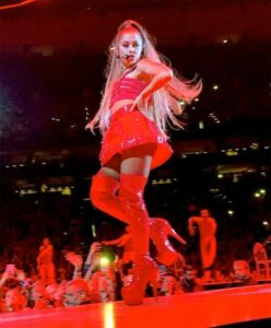 ‘Positions’ album performance outfit