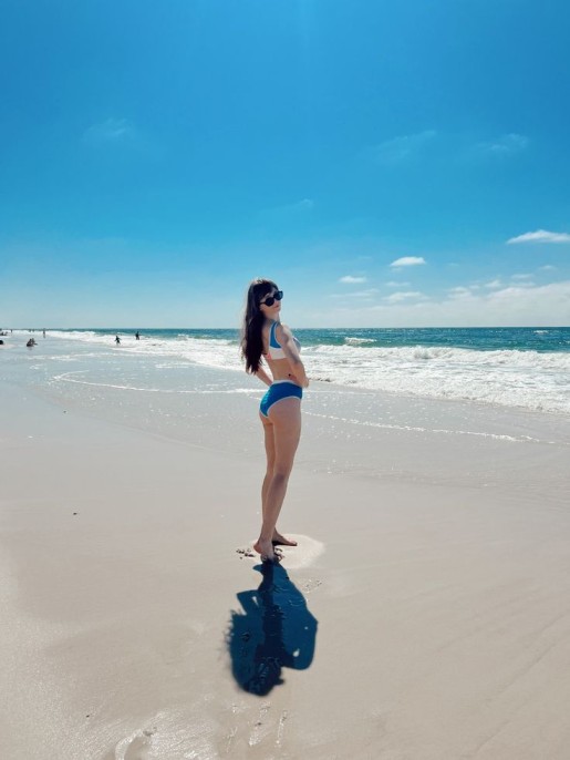 Hannah Brown blue bikini