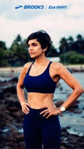 hot Mandira Bedi bikini