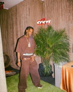 Travis Scott hot outfit