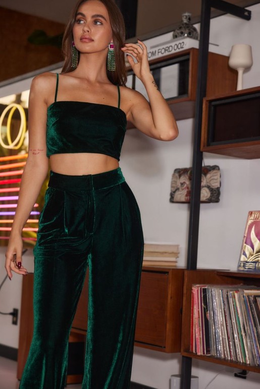 luxe looks casual style valvet spagheti strap crop top and slacks
