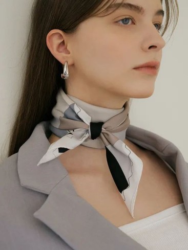 luxe looks casual style scarf