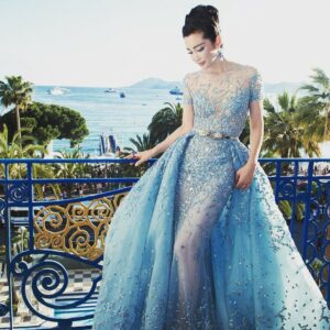 hot and curvy Li Bingbing!