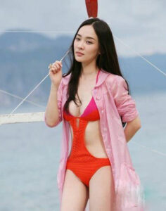 Yang Mi hot and sexy bikini