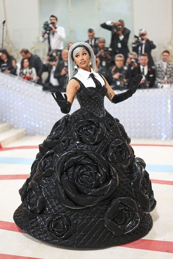 Cardi B. fashion Met Gala in Black