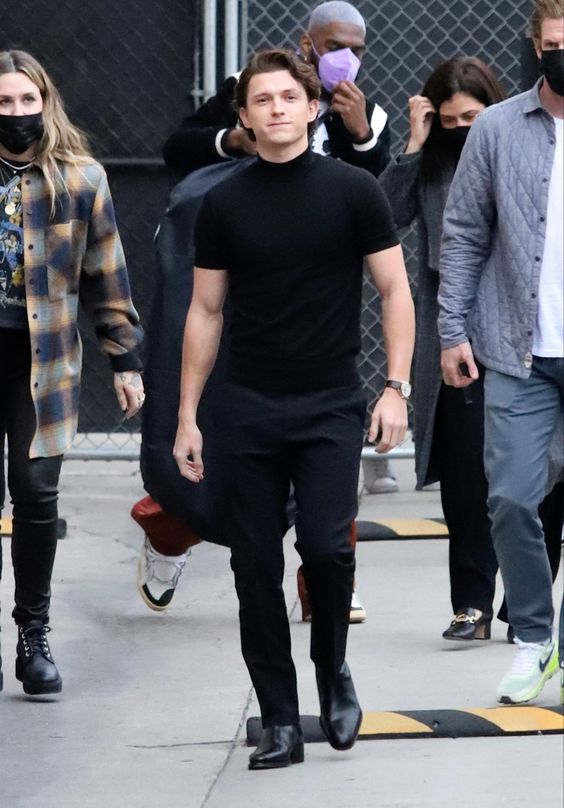 Tom Holland Fashion dancing 