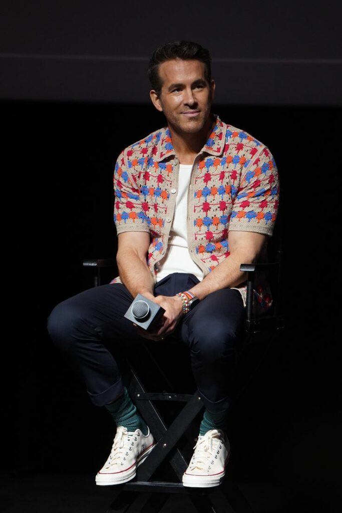 Ryan Reynold Fashion Layered