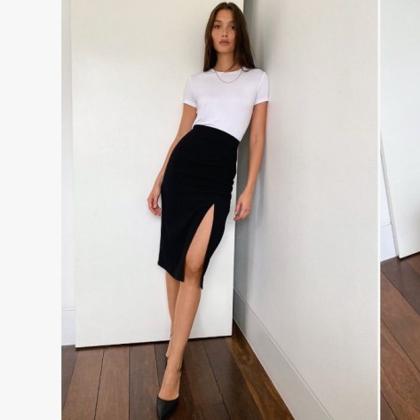 Midi Skirt for Petite Women: Understand Proportions