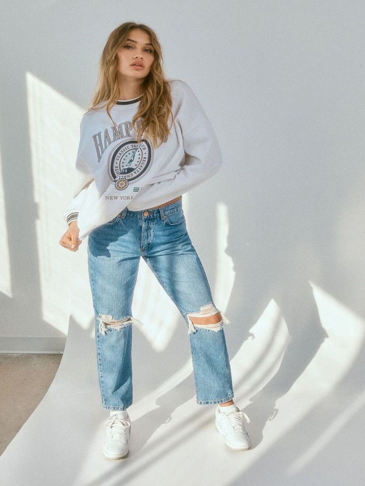 Relaxed Fit Jeans with Chunky Sneakers