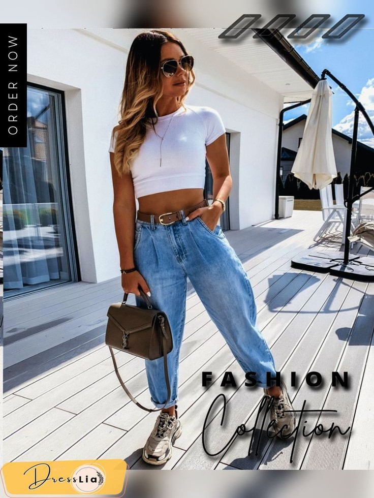 High-Waisted Jeans