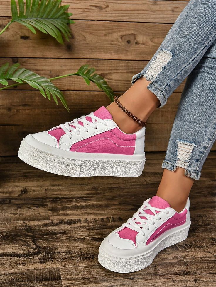 Color-Blocked Combinations: Happy and Imaginative