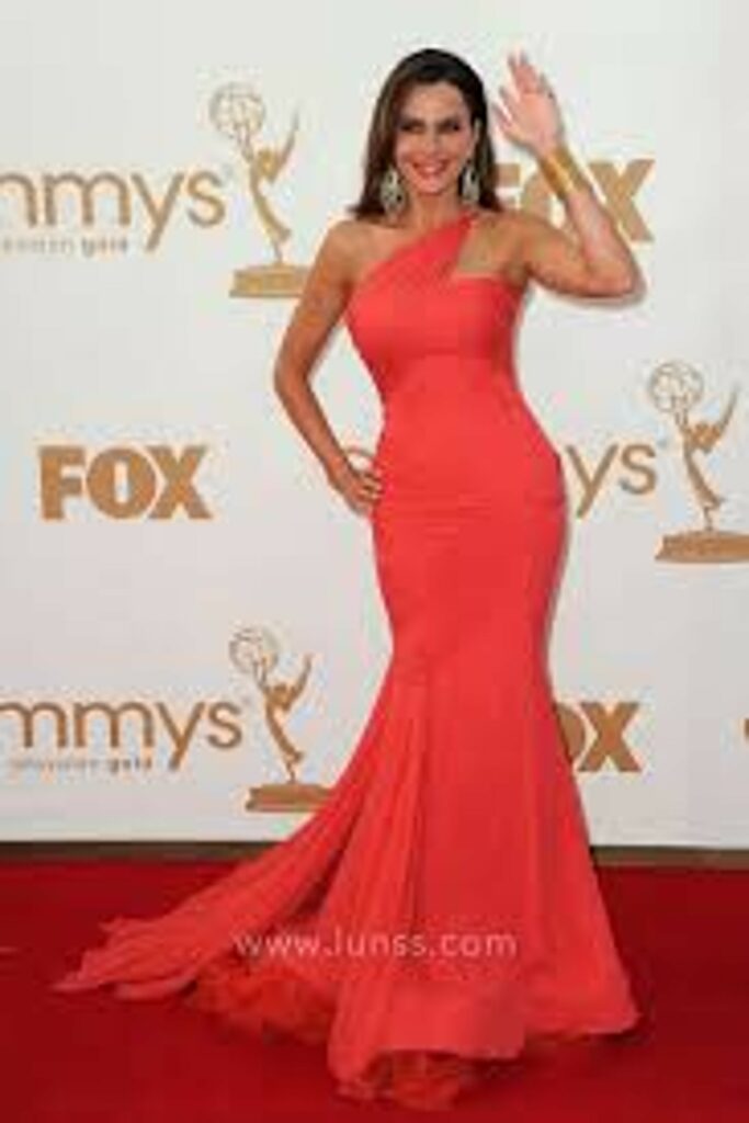 Sofía Vergara Emmys gown hot