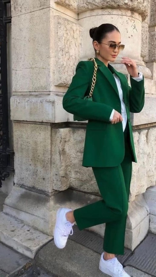  trendy footwear sneakers