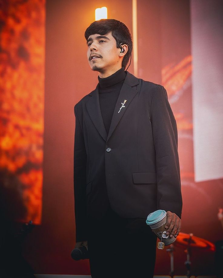 Ivan Cornejo Fashion statement coat