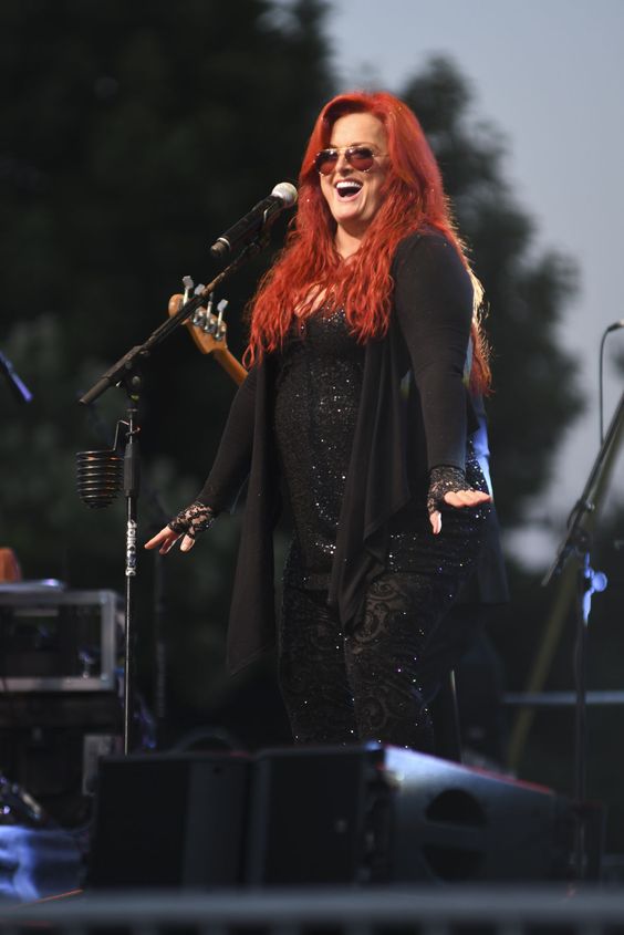 Wynonna Judd Fashion sparkling gown 