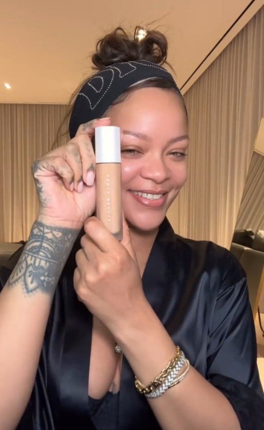 Rihanna’s Beauty Secrets cover up