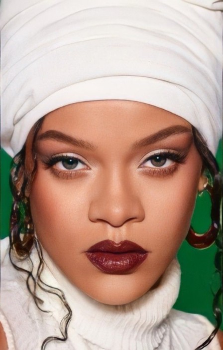 Rihanna’s Beauty Secrets eyebrows