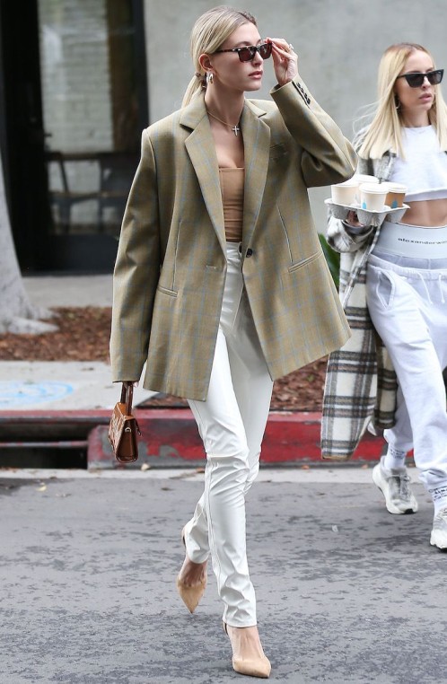 Wear and Styling of Clever Oversized Blazers as Impressive as Hailey Bieber does