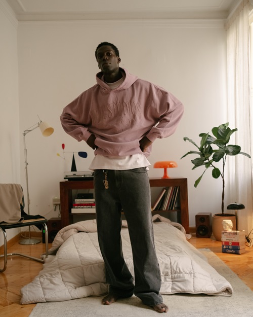 Eme Studios, a sustainable fashion, gender-neutral, minimalist designs crafted with eco-friendly materials 3