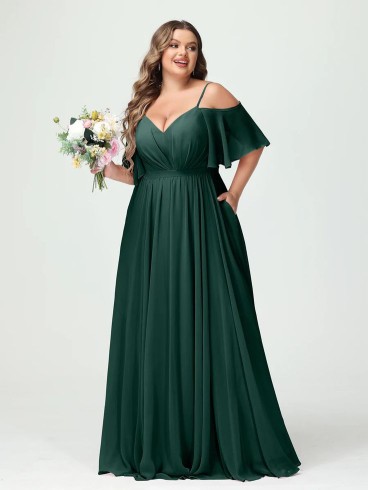 Styles of Bridesmaid Dresses to Suit Plus Size Physiques