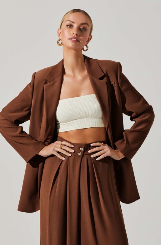 Oversized Blazers in Neutral Colors for Petite Women