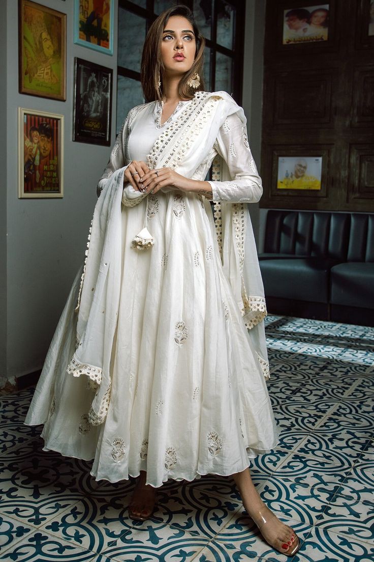 cd5a7aed5bc92fa84b8e0fcd9911656f | Fashonation Diwali outfit Anarkali Suit