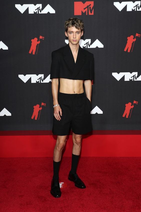 Troye Sivan crop top