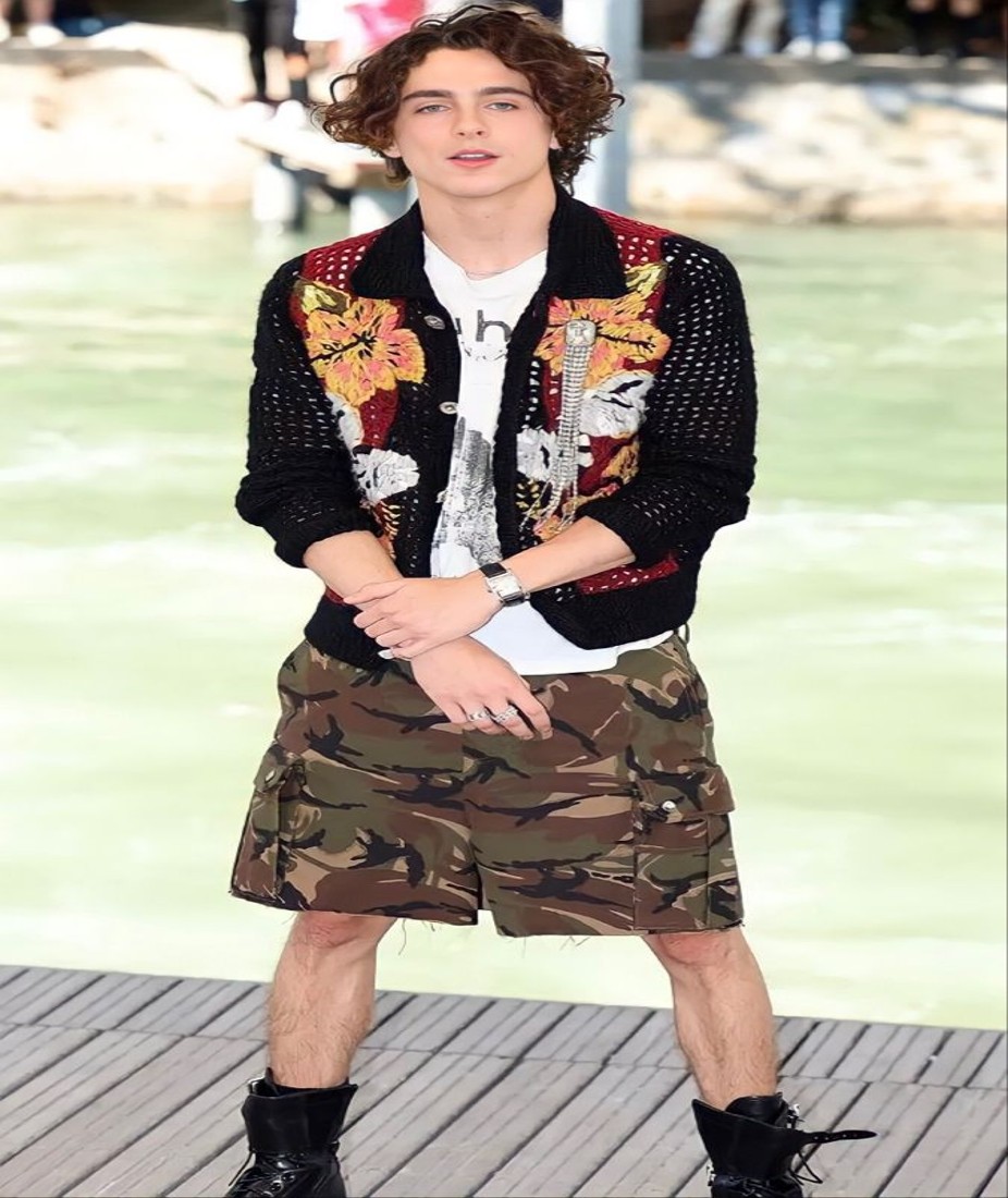 Urban Athleisure with Flair