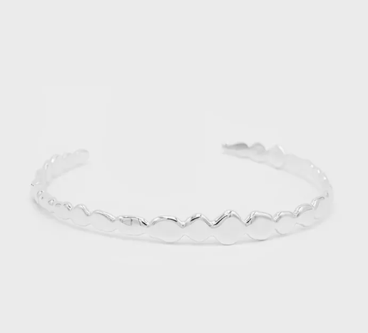 November fashion launches bracelet 