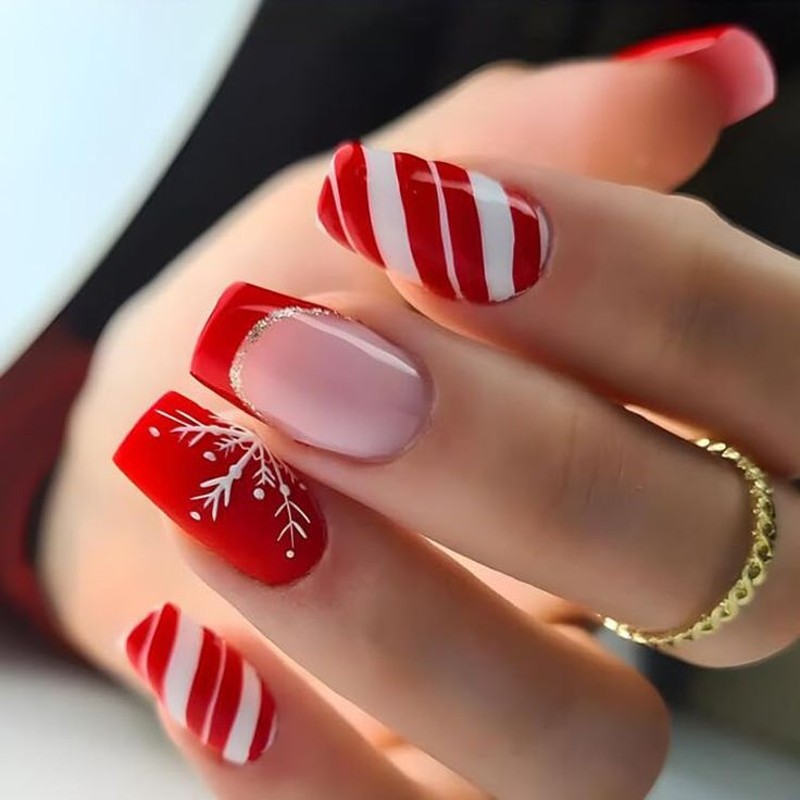 Christmas Style Nails for a Festive Touch 1