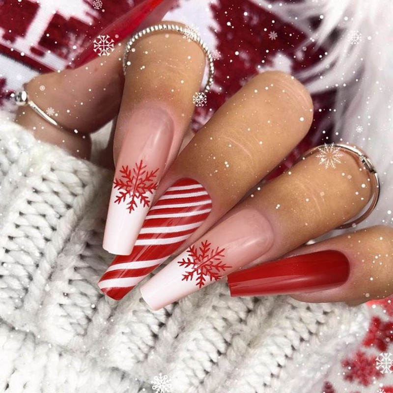Christmas Style Nails for a Festive Touch 3