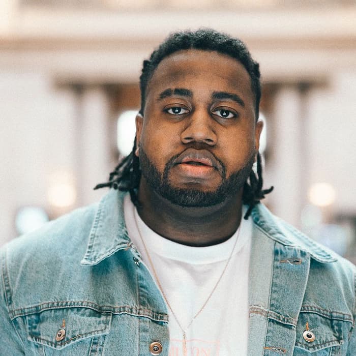 Xavier Omär Or Xavier Adams in Denim Jacket 