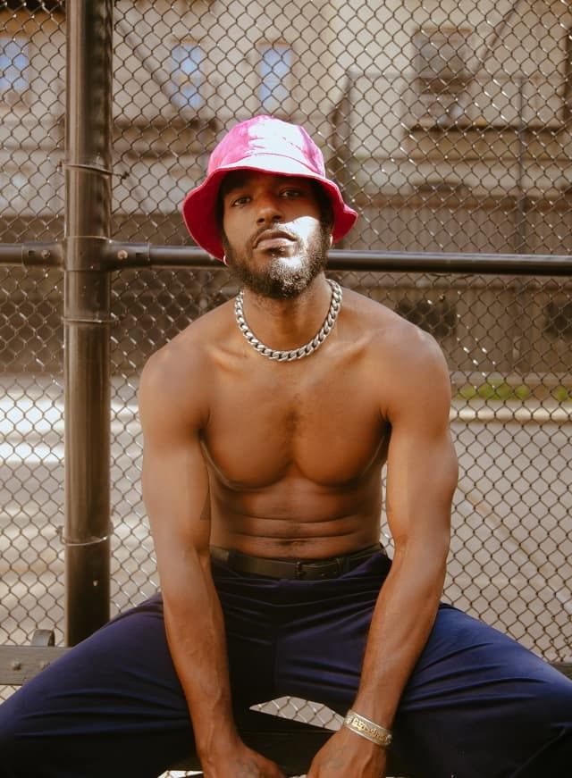 Luke James with bucket hat 