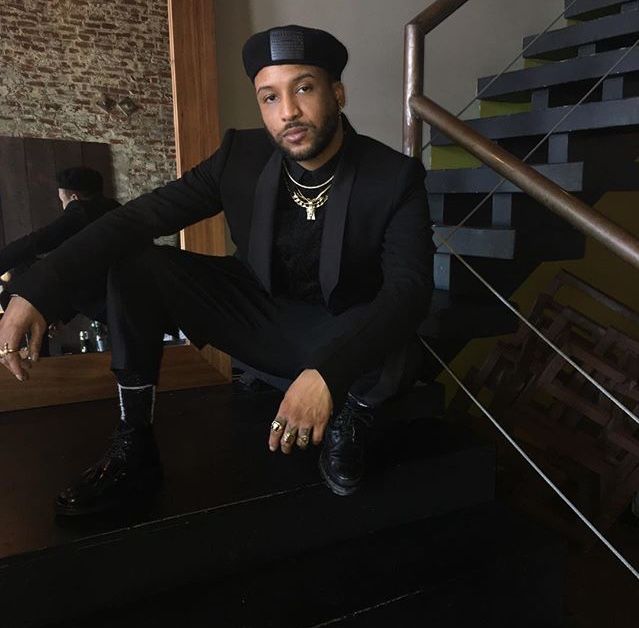 Ro James suave twist 