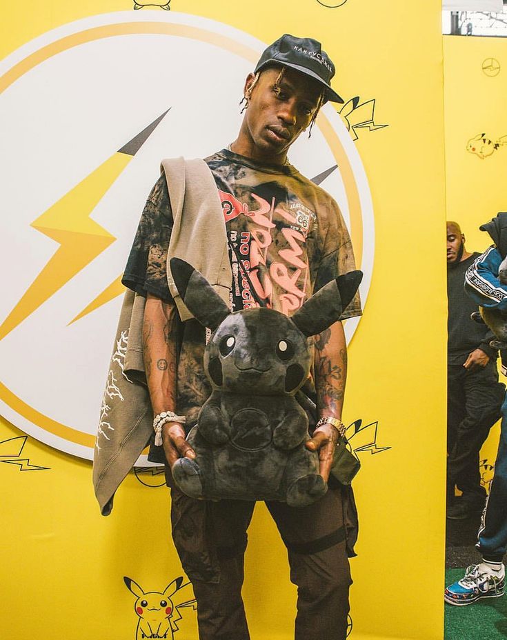 Travis Scott's denim and t-shirts graphic Tee