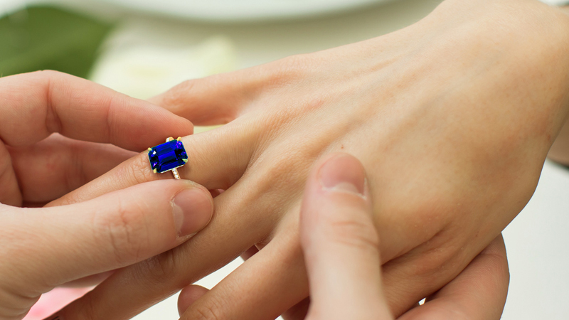 sapphire wedding rings choosing the perfect ring