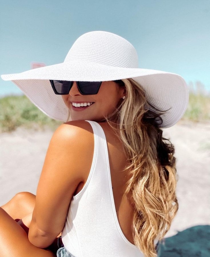 Oversized Hats with a Folding Design for the sake of Portability