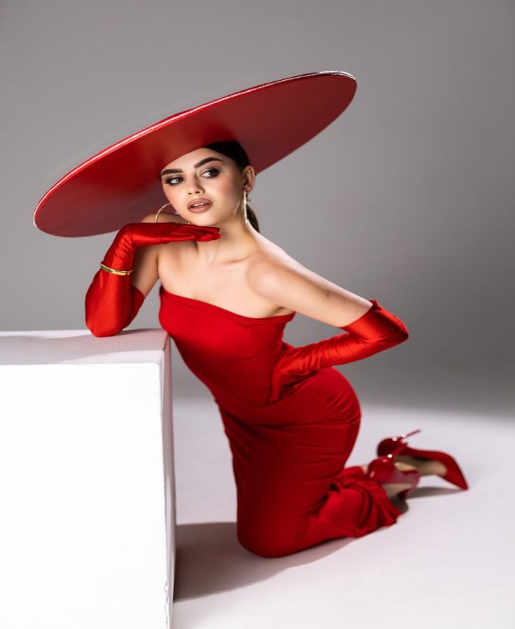 Oversized Hats for Women Accessorize with Ribbon Accessories