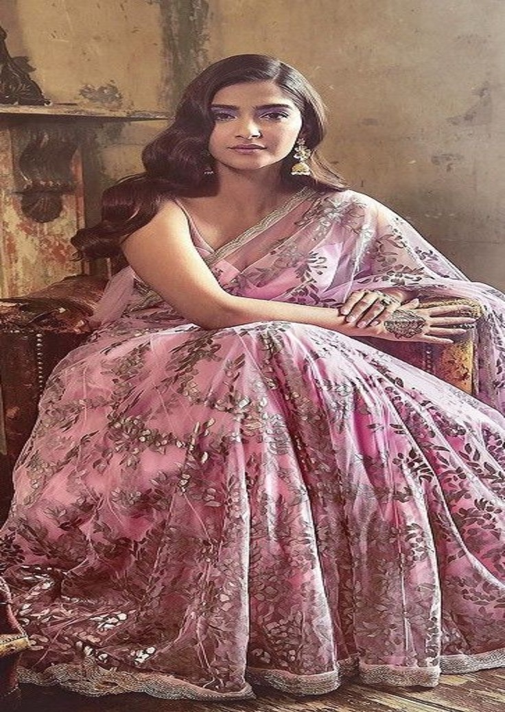  Iconic Sonam Kapoor Saree Styles pink saree