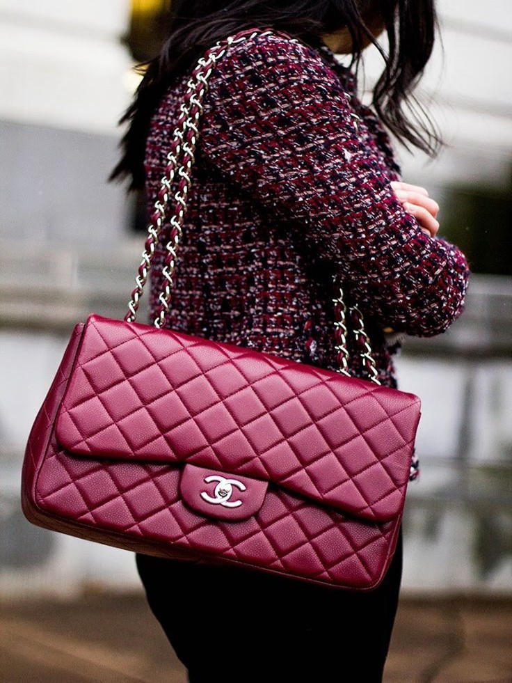 Successful Women’s Shoulder Handbags for Workplace