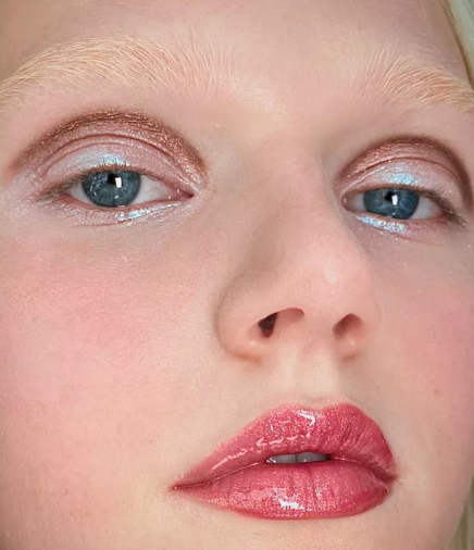 Christmas makeup ideas shimering eyeshadow