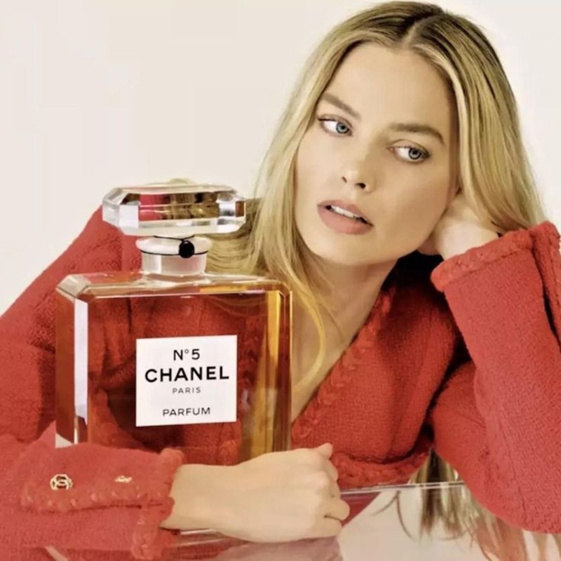 1. Chanel No. 5: The Greatest Ever Women’s Perfumes 1