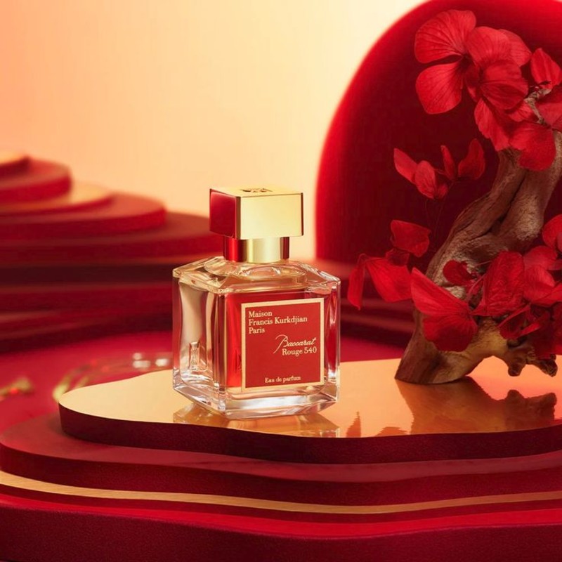 9. Maison Francis Kurkdjian L’Homme À la rose: Romantic Women’s Perfumes