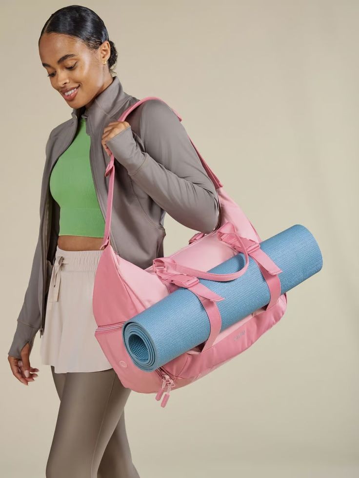 Must-Have Gym Bags for Women 1