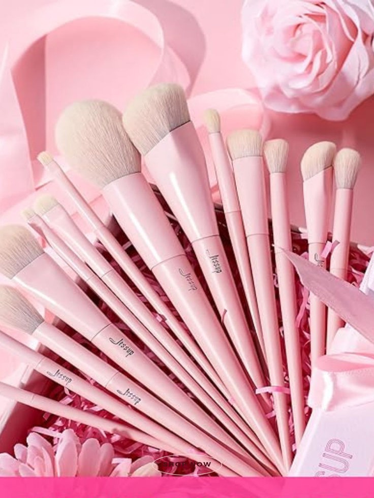 Highlighter Brush: Glow to Perfection