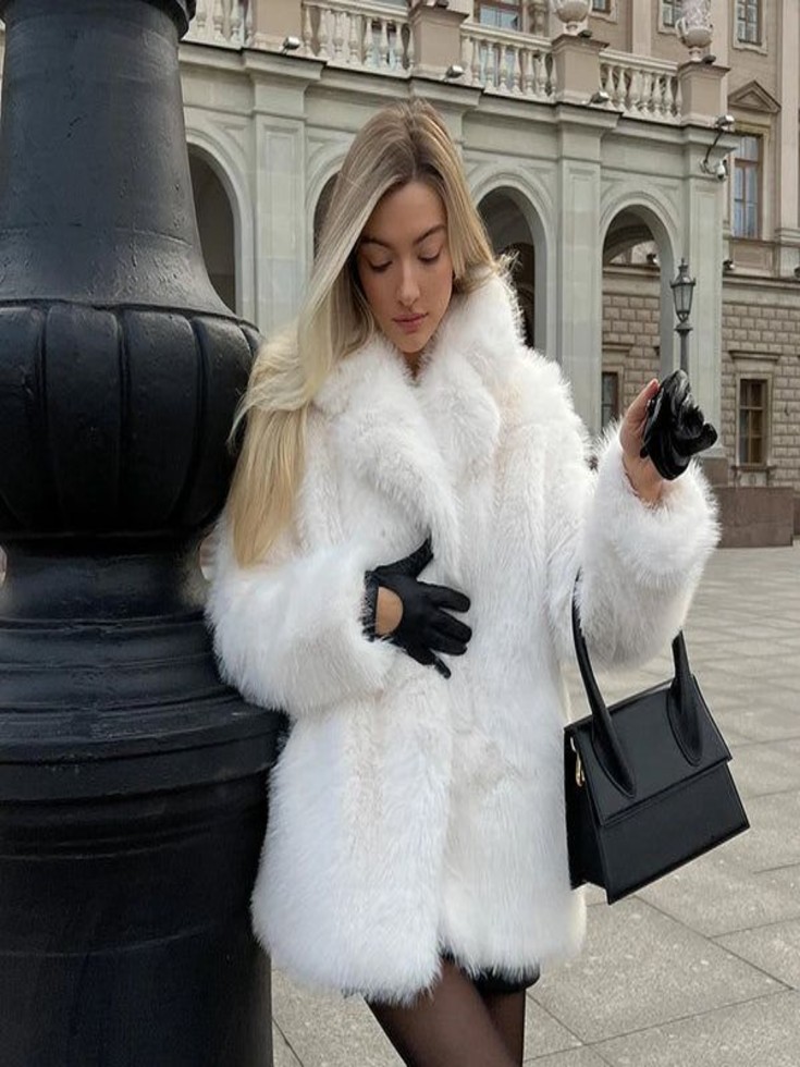 Stunning White Faux Fur Coats to Elevate Your Look 7