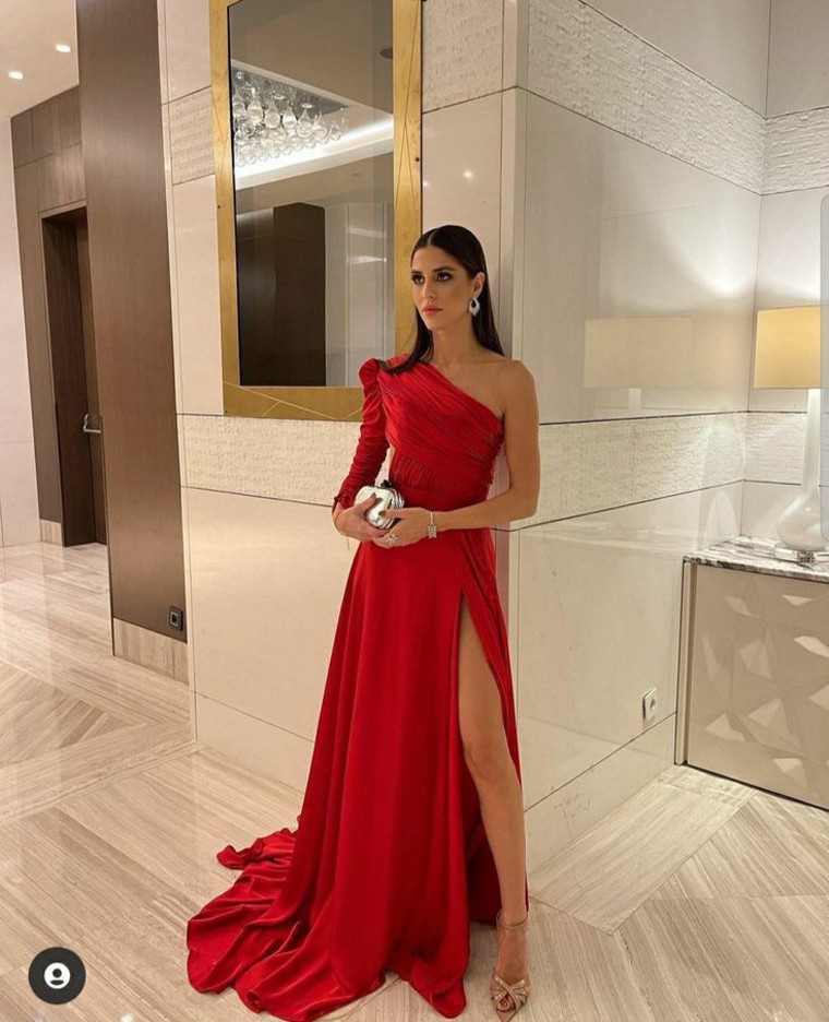 Sexy  Red Long Sleeve Dresses Trending 2025 1