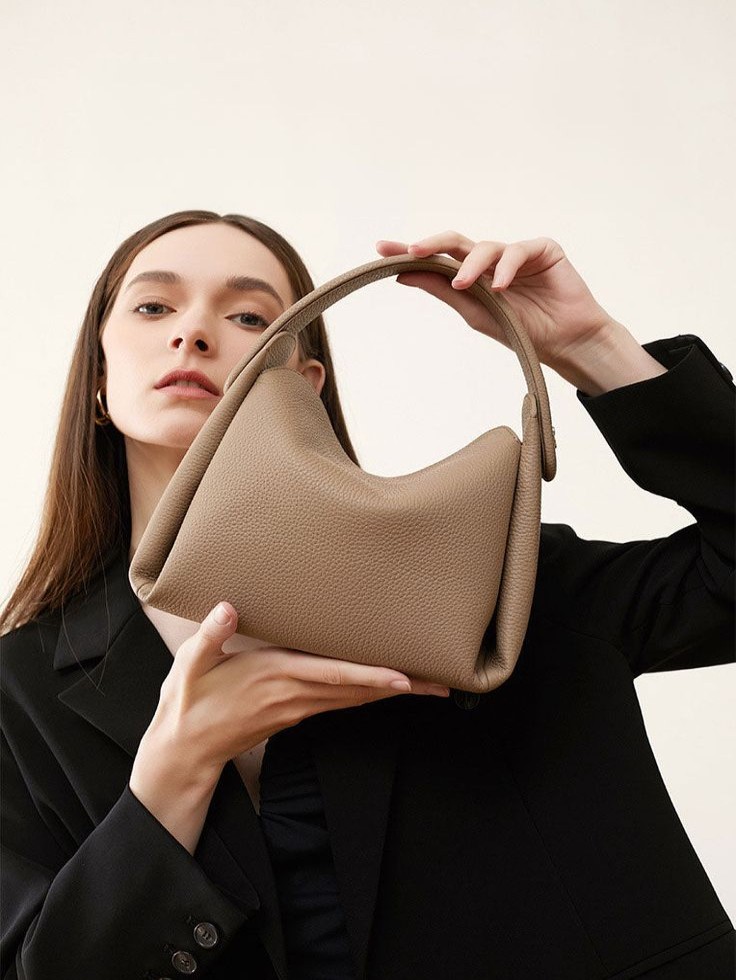 Best Ladies Bags for 2025: Stylish Picks You’ll Love 3