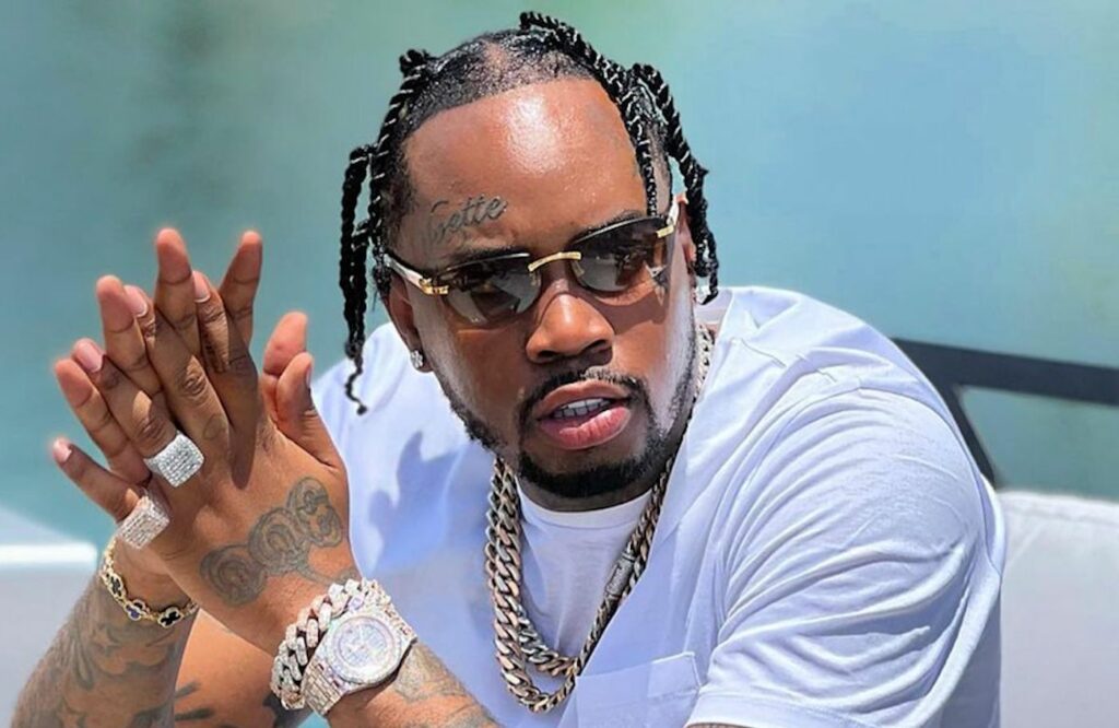 Fivio Foreign heavy jewelry