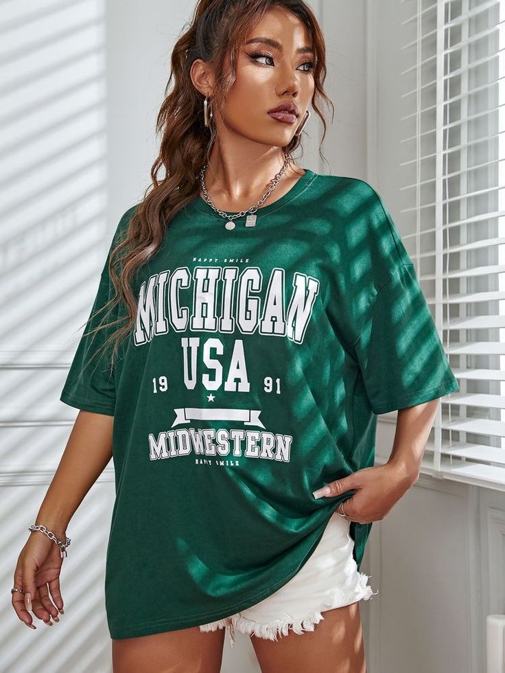 Graphic t-shirts green michigan